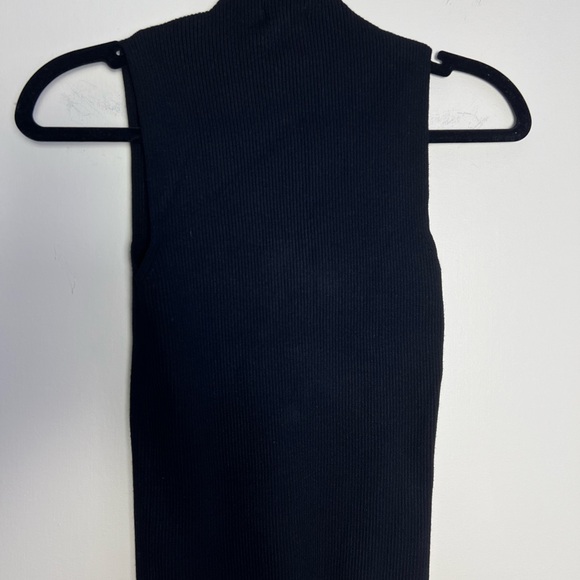 Zara Sleeveless Ribbed Knit Mock Neck Tops Black White Small Casual Fitted Chic - Picture 11 of 15